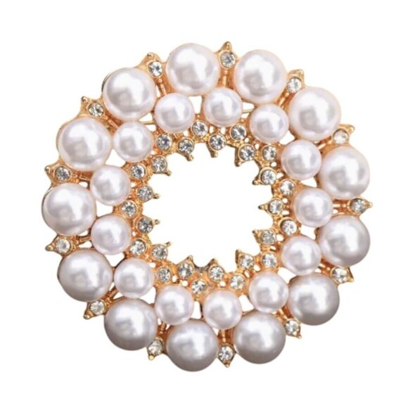 Elegant Pearl & Crystal Gold-Tone Circular Brooch Pin Jewelry - Picture 1 of 2
